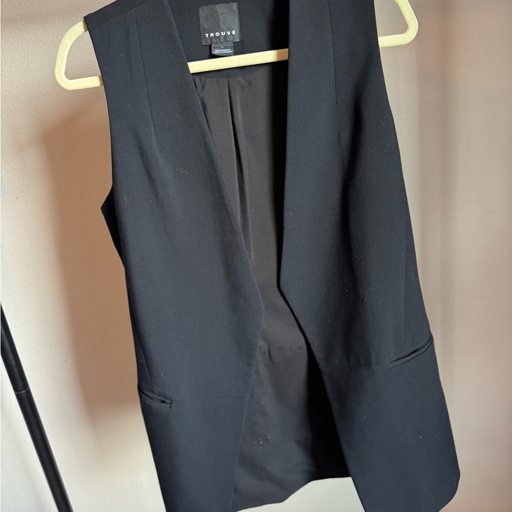 Trouve Black Sleeveless Vest
